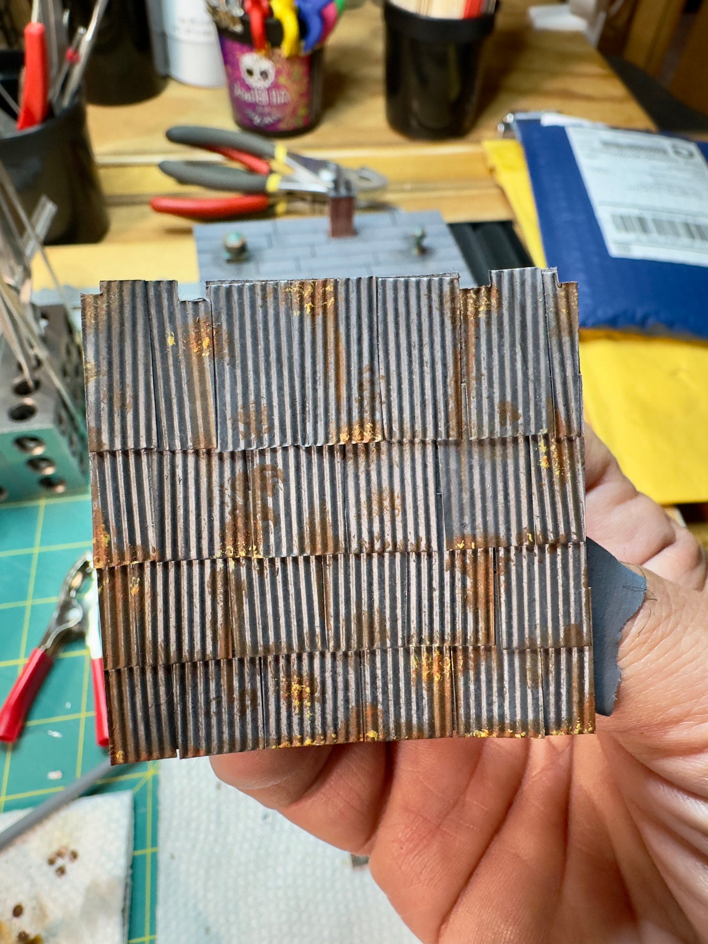 Corrugated iron maker for Model Railways / Diarama (4mm scale, 1:76, 00 gauge)